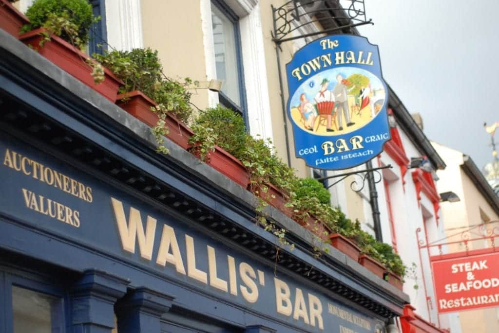 www.ringofcork.ie | Ring of Cork | Wallis Bar