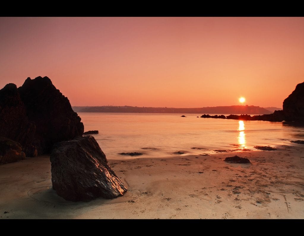 White Bay Beach | www.ringofcork.ie | Ring of Cork